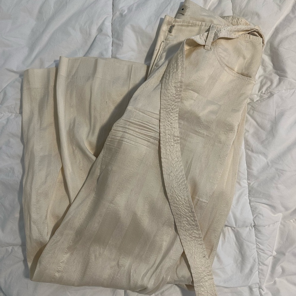 Etro Silk Cream Dress Pants with Relaxed Fit
